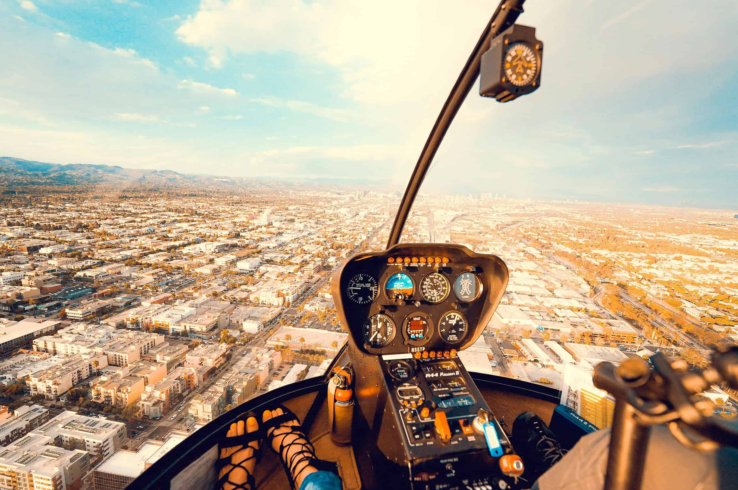 Helicopter Tour Over Toronto scaled